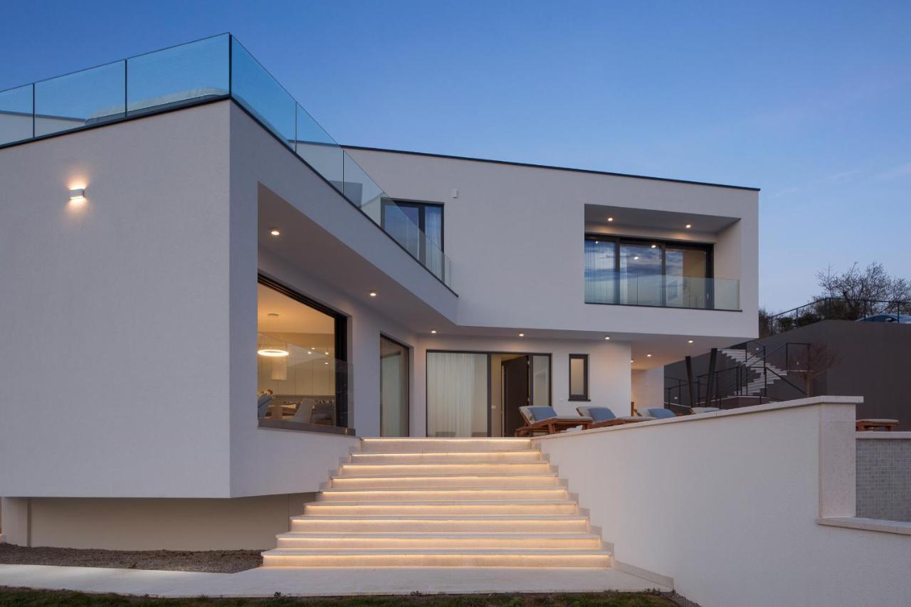Villa Selene Рабац Екстериор снимка